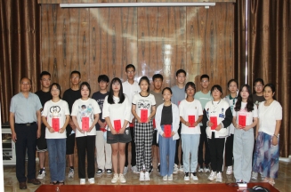 6776永利集团集团举行2022年职工子女高考奖学金发放仪式