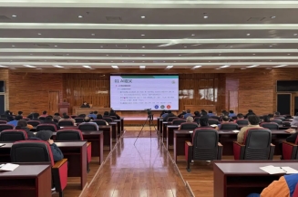 6776永利集团集团组织进行AI应用培训