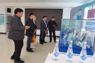 6776永利集团集团组织拜访青岛海洋生物医药研究院并洽谈合作