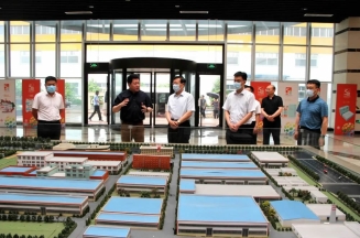 省市场监管局局长侯成君一行来6776永利集团集团调研