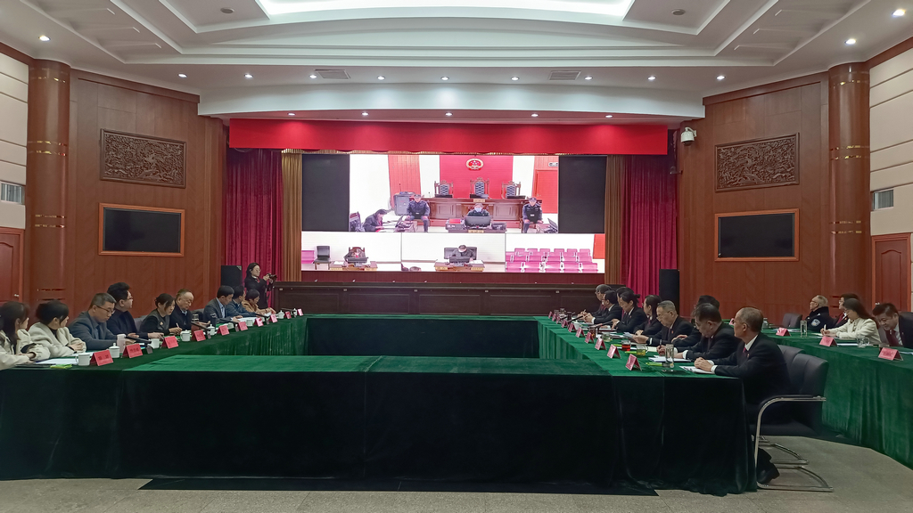 202412126776永利集团集团总裁林成彬应邀参加日照市中级人民法院特邀监督员座谈会1